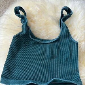 Size xs/s. Free people happiness runs crop. Great condition. No longer fits me.